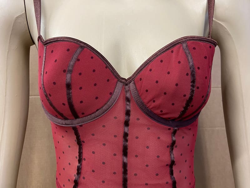 Dámské spodní prádlo – foto 2